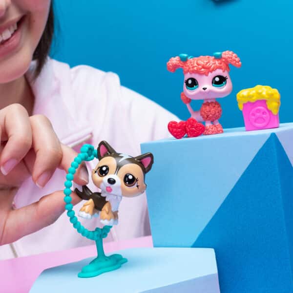 00584_LittlestPetShop_Lifestyle_2Pack_Jump-5