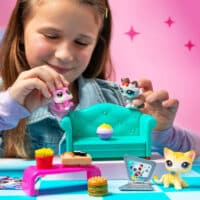 00636_LittlestPetShop_Lifestyle_DinerDash-2