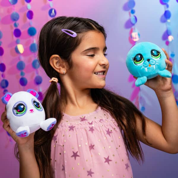 00660_LittlestPetShop_Lifestyle_4inPlush-7